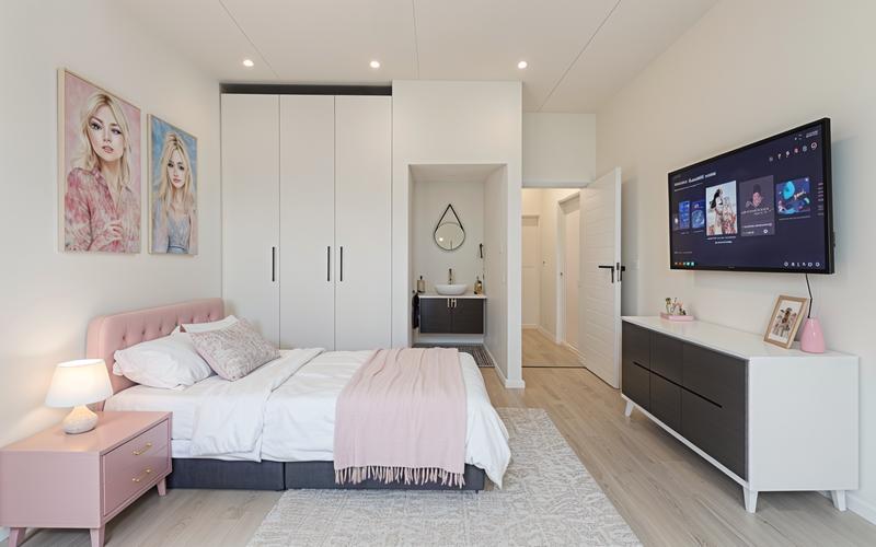 5 Bedroom Property for Sale in Myburgh Park Western Cape